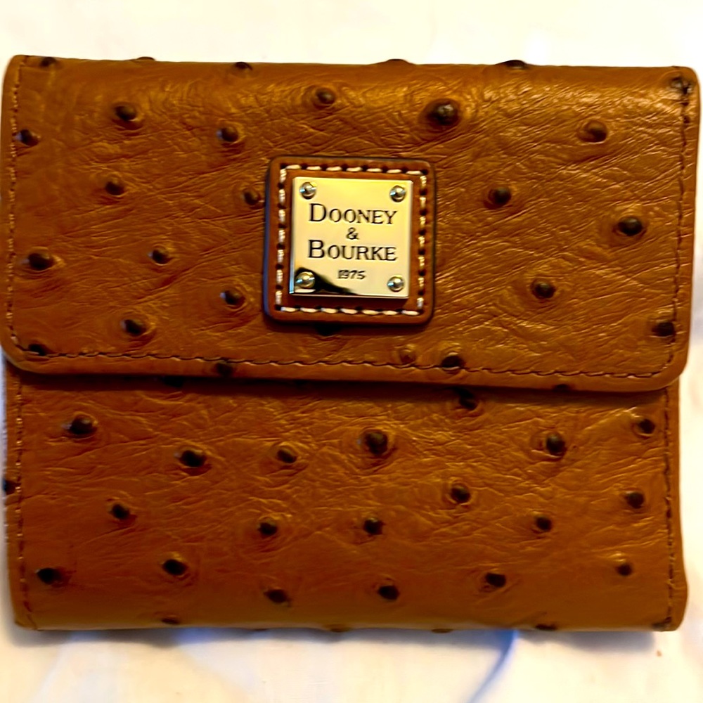 DOONEY & BOURKE NWT WALLET TRI-fold brown leather
